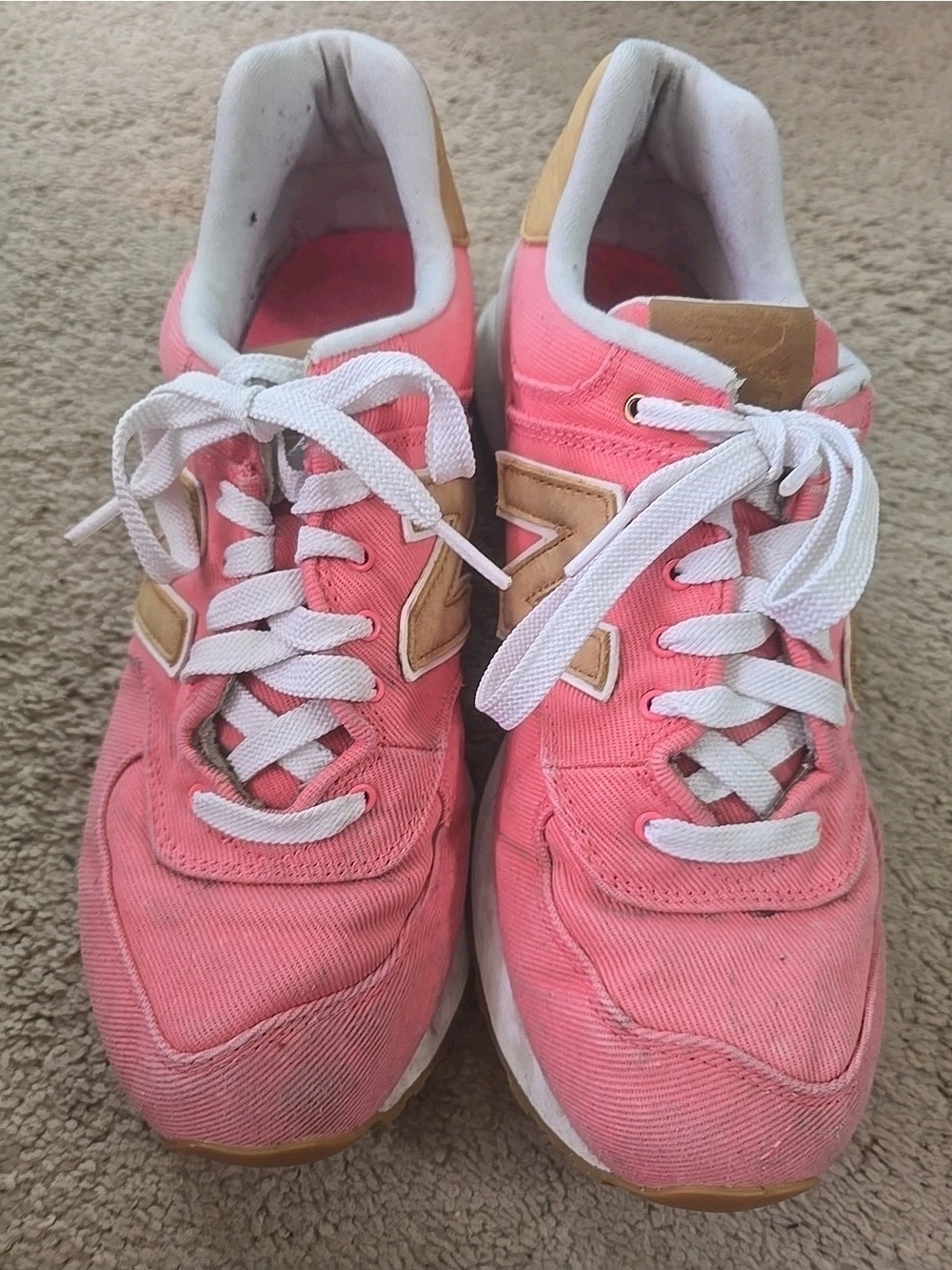 Size 10 New Balance 574 Pink Beewax Womans Gym Shoes Sneakers RARE!